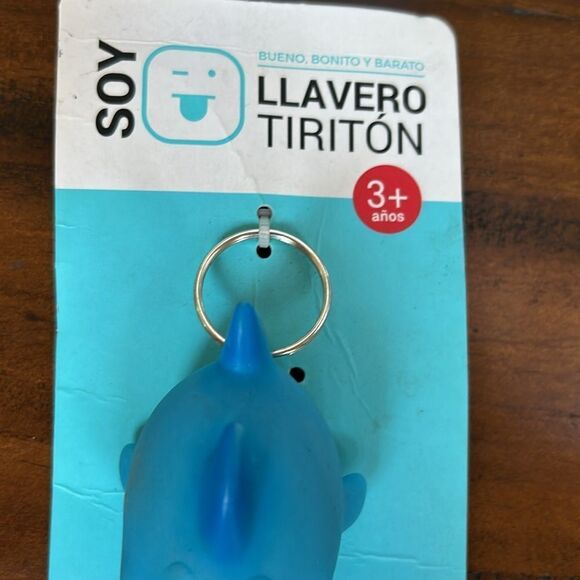 Key chain new for kids shark design NWT - Picture 3 of 5